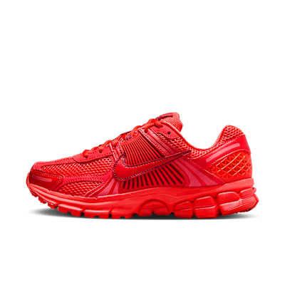 W+NIKE+ZOOM+VOMERO+5.png